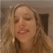 Estudiante de ingeniería aeroespacial imparte clases de matemáticas, tecnología, física, química, etc